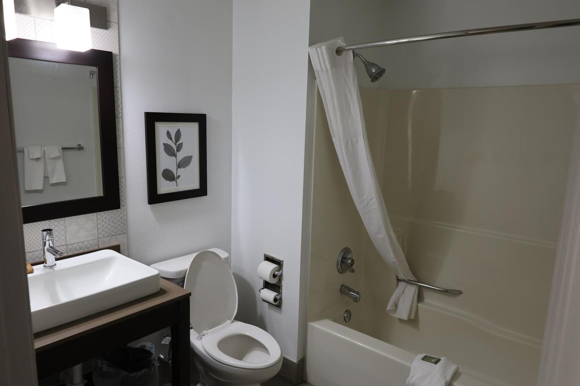 Country Inn & Suites By Radisson, Sparta, Wi Buitenkant foto