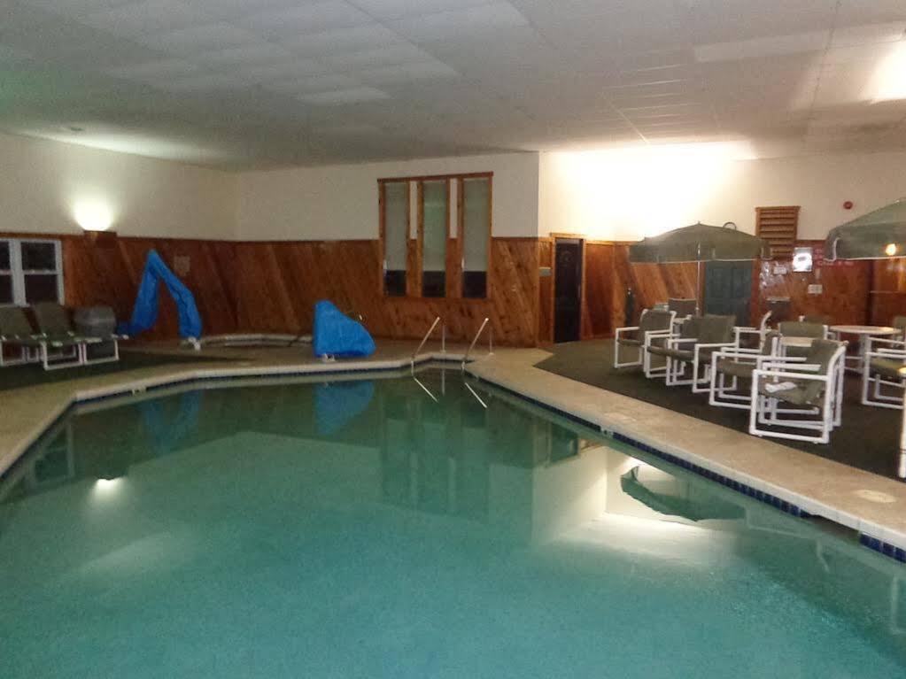 Country Inn & Suites By Radisson, Sparta, Wi Buitenkant foto